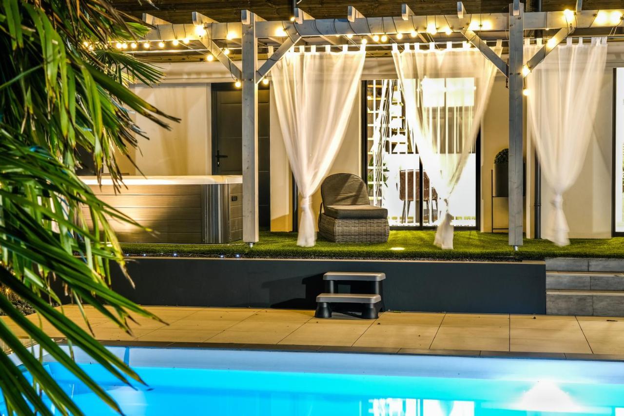 Suites By Aix Keys Avec Jacuzzi Privatif 5 Min Des Plages Fouras Saint-Laurent-de-la-Pree Exterior photo