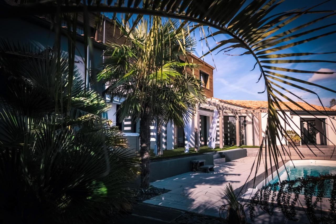 Suites By Aix Keys Avec Jacuzzi Privatif 5 Min Des Plages Fouras Saint-Laurent-de-la-Pree Exterior photo