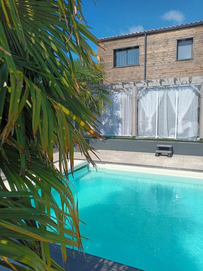 Suites By Aix Keys Avec Jacuzzi Privatif 5 Min Des Plages Fouras Saint-Laurent-de-la-Pree Exterior photo