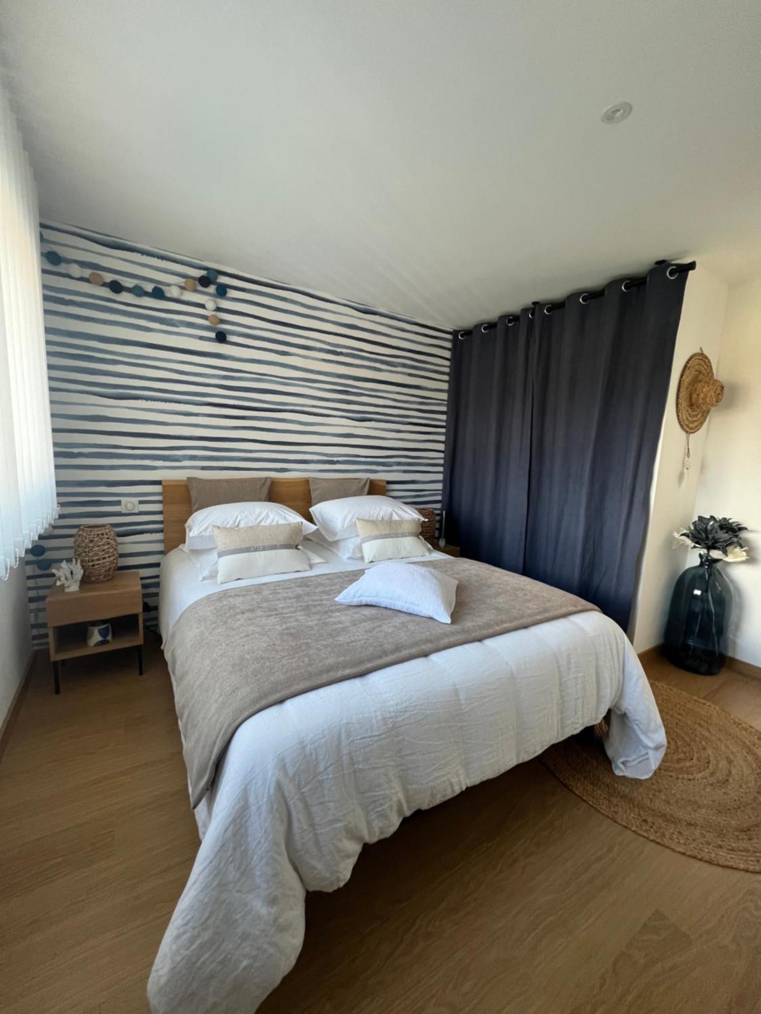 Suites By Aix Keys Avec Jacuzzi Privatif 5 Min Des Plages Fouras Saint-Laurent-de-la-Pree Exterior photo
